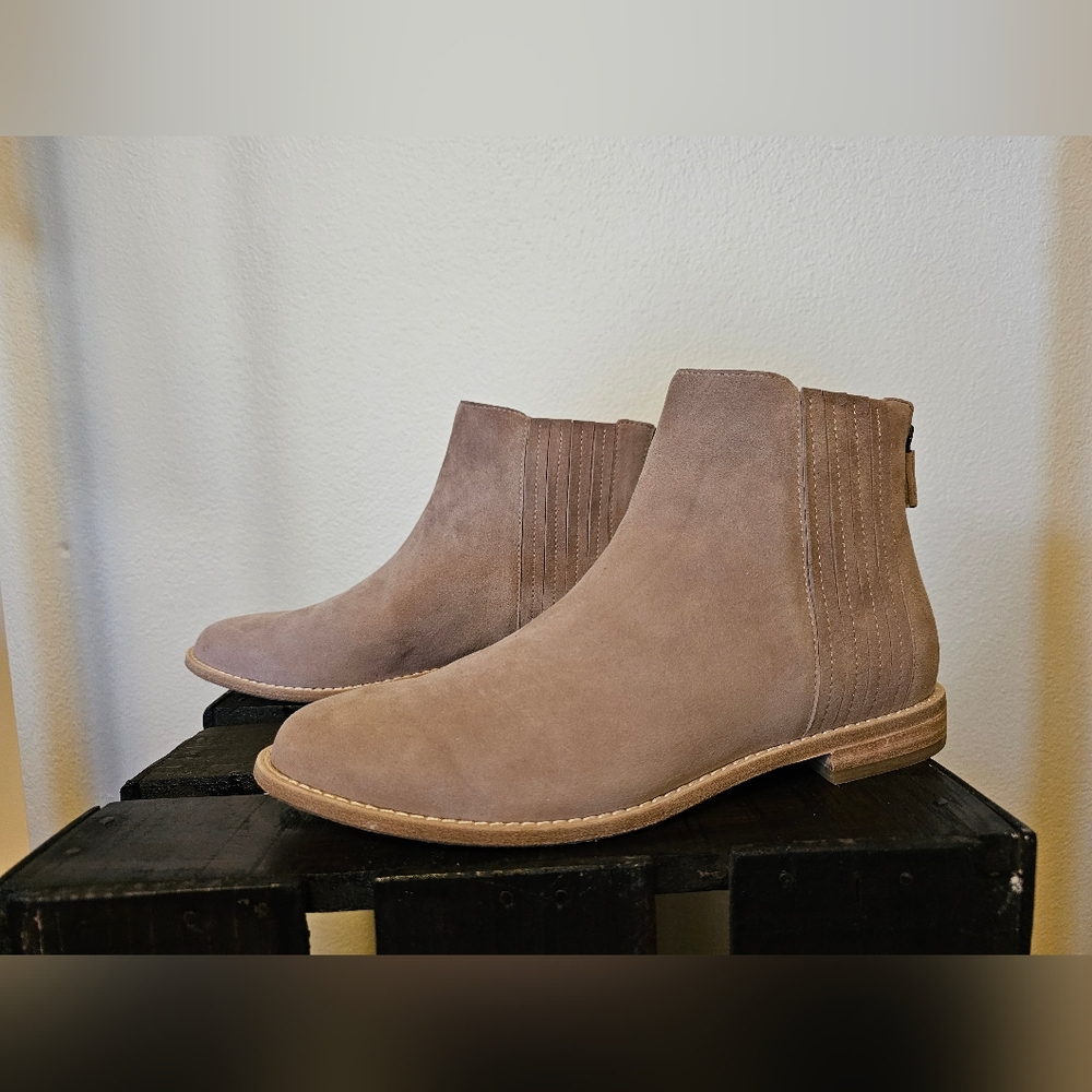 Eileen Fisher Rich Suede Booties